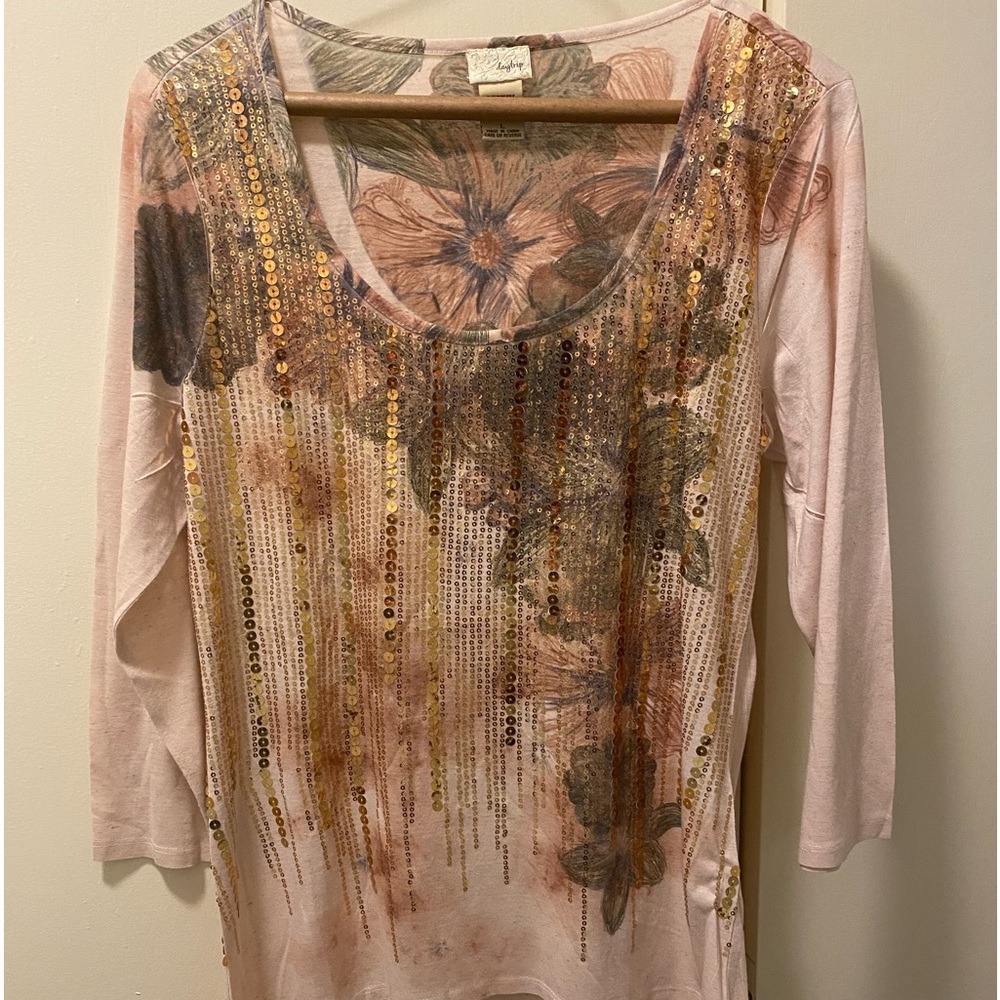 Like new sequence “Daytrip” brand top.